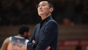 中国米兰-记者：新疆绝地10武士拼尽了最后一颗子弹 他们有希望拼下一场