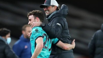 红军新空霸，何须一米八？天降神兵唤若塔！