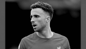 富安健洋社媒晒黑白照悼念若塔：请安息吧