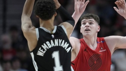 米兰体育官网-开拓者不会被马刺横扫 五个关键表明他们尚有一线机会