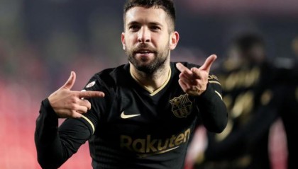 米兰体育官网-【国王杯】阿尔瓦绝平+加时世界波 巴萨5-3艰难晋级